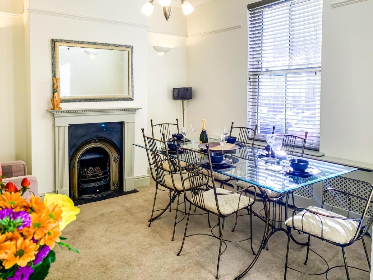 The Vines - Stunning Period Home With Free Parking York Extérieur photo