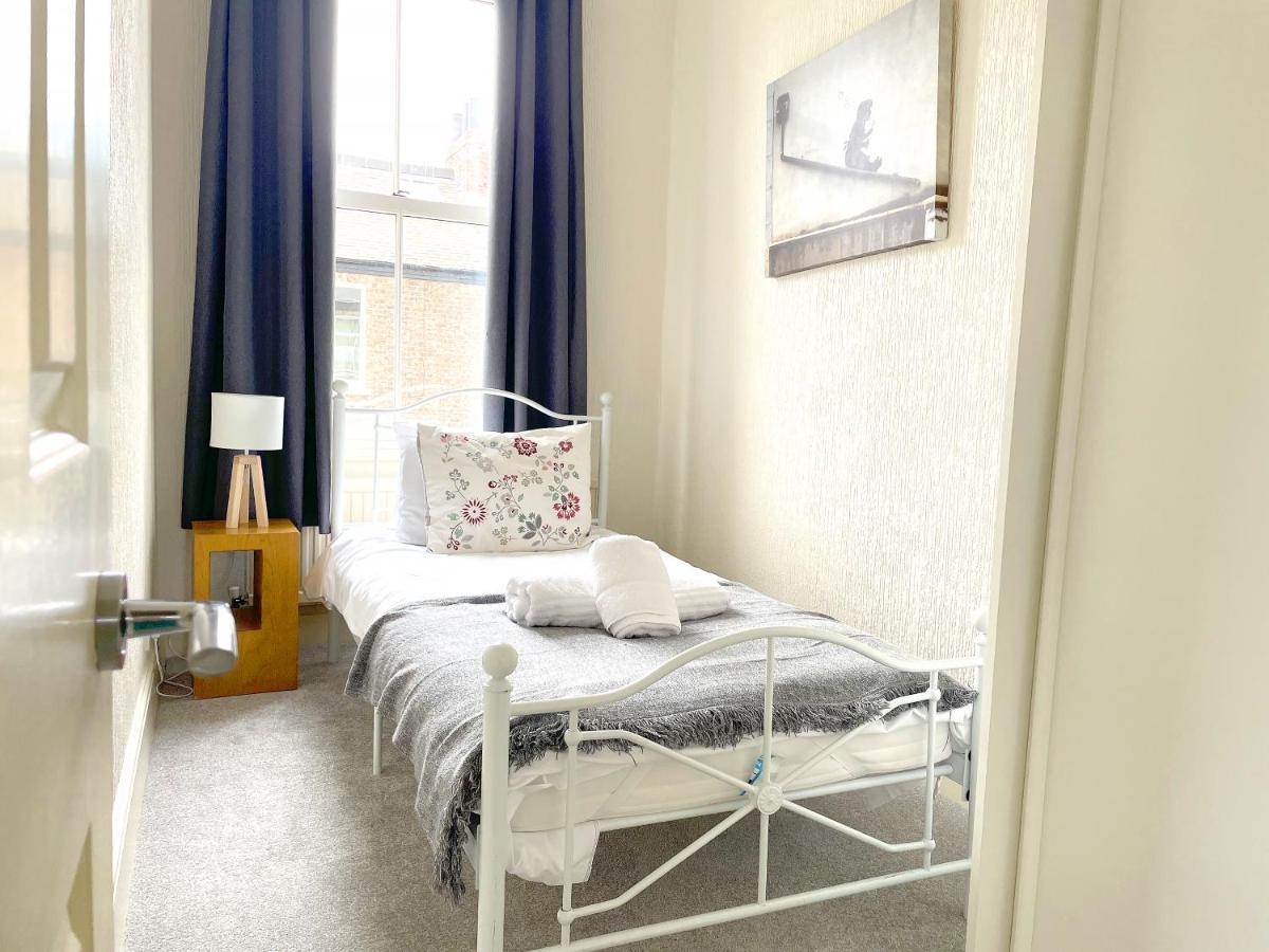 The Vines - Stunning Period Home With Free Parking York Extérieur photo